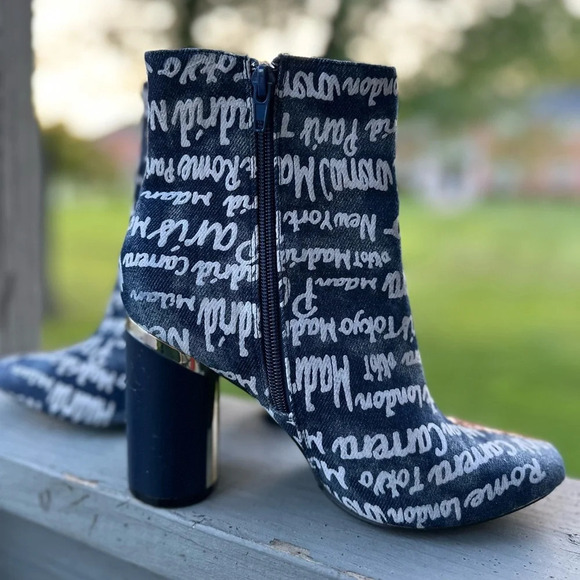 YOKI Willen Rose Gold Glitter Denim Graffiti Cylinder Heel Zip Ankle Boot 7 WILD - Picture 2 of 14